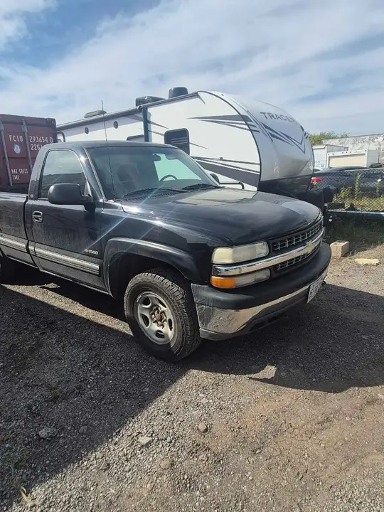 Chevrolet Silverado 1500 2001 photo 2