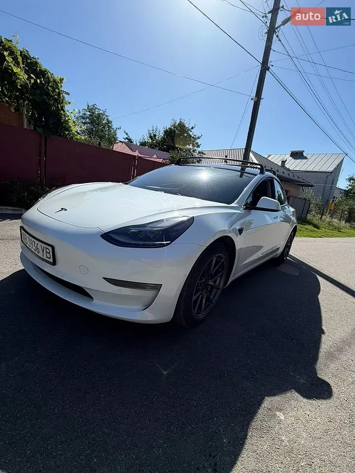 Tesla Model 3 2021 photo 4