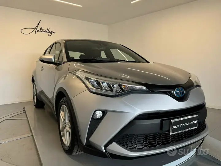 Toyota C-Hr 2023 photo 3