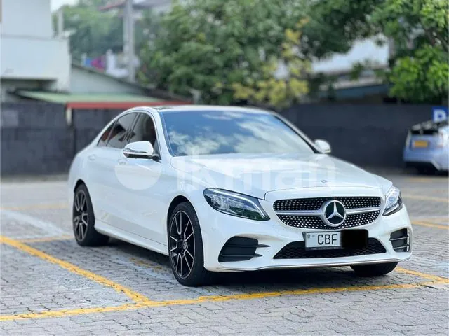 Mercedes-Benz C200