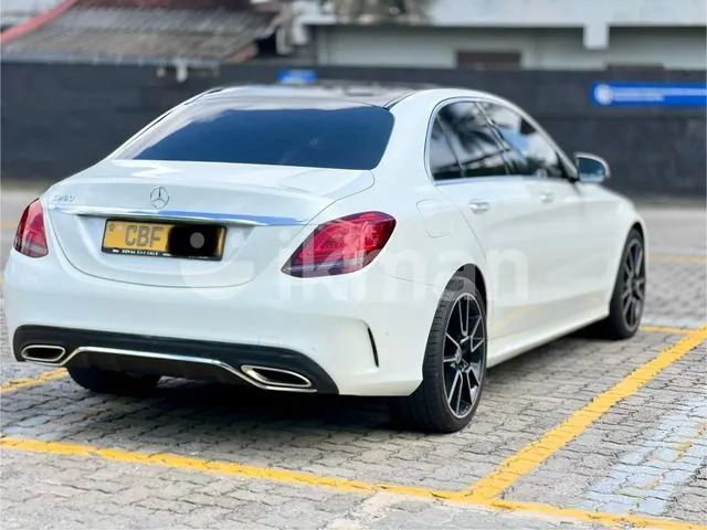 Mercedes-Benz C200 2018 photo 3