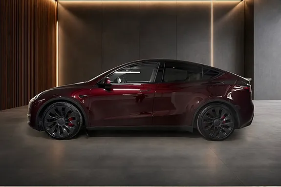Tesla Model Y 2024 photo 2