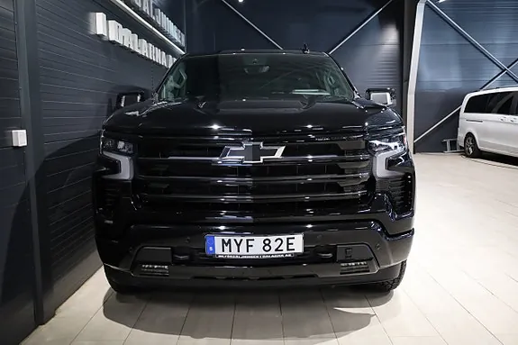 Chevrolet Silverado 1500 2025 photo 2