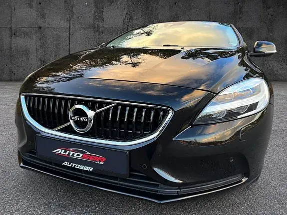 Volvo V40 2018 photo 2