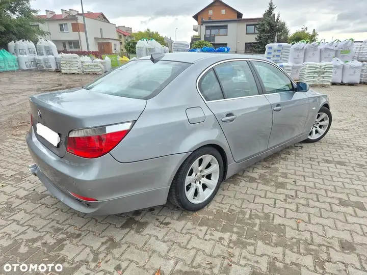 BMW 5 Series 2003 photo 3