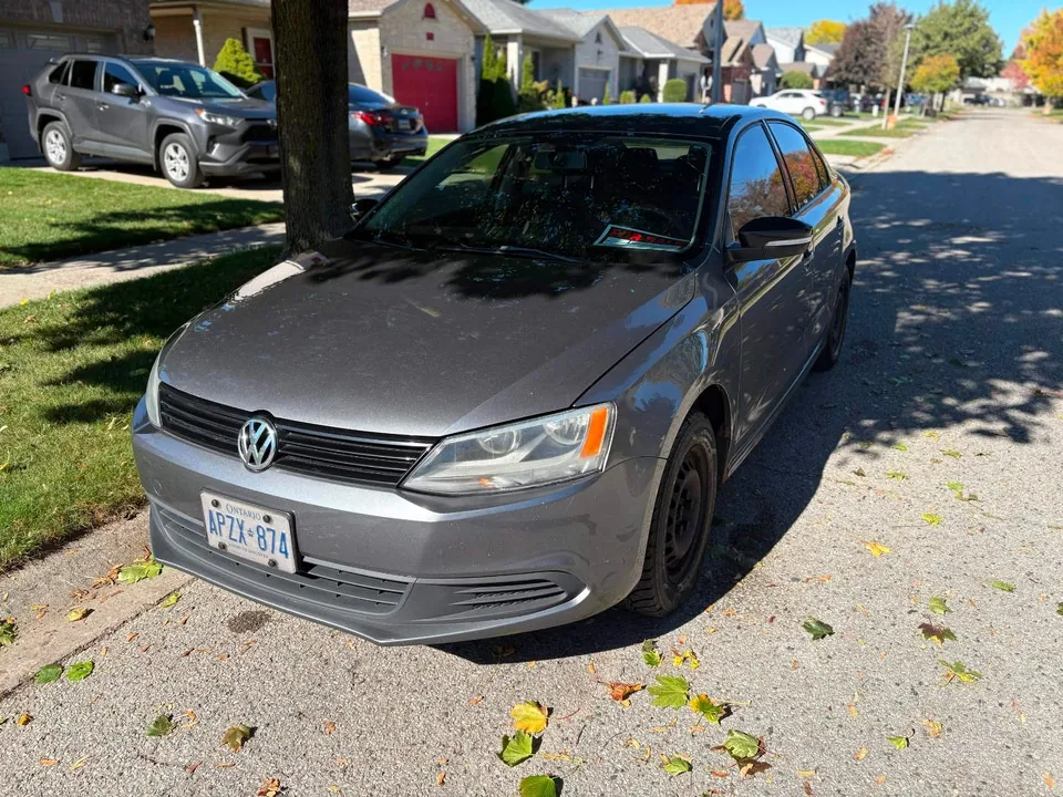 Volkswagen Jetta 2011 photo 2