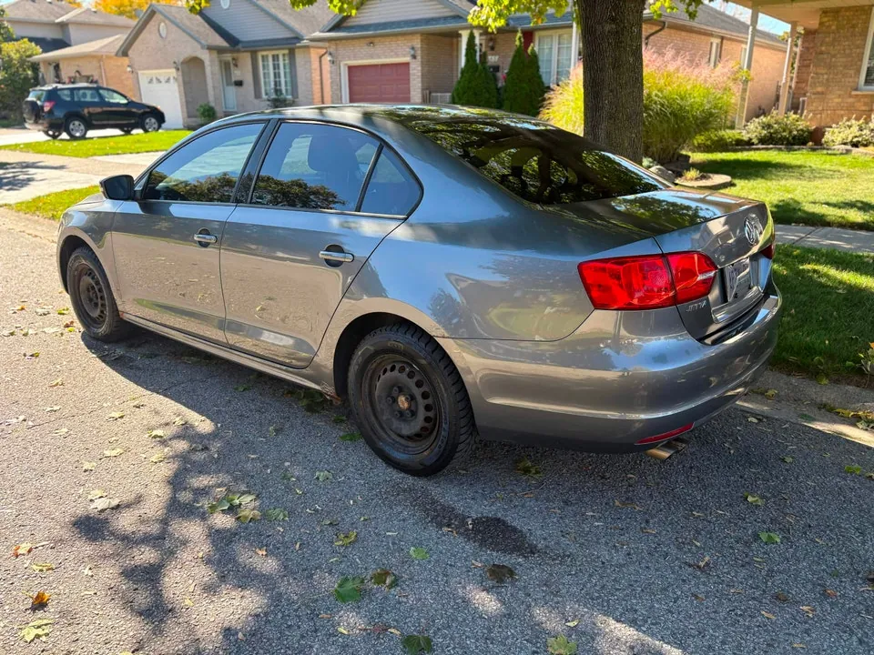 Volkswagen Jetta 2011 photo 5