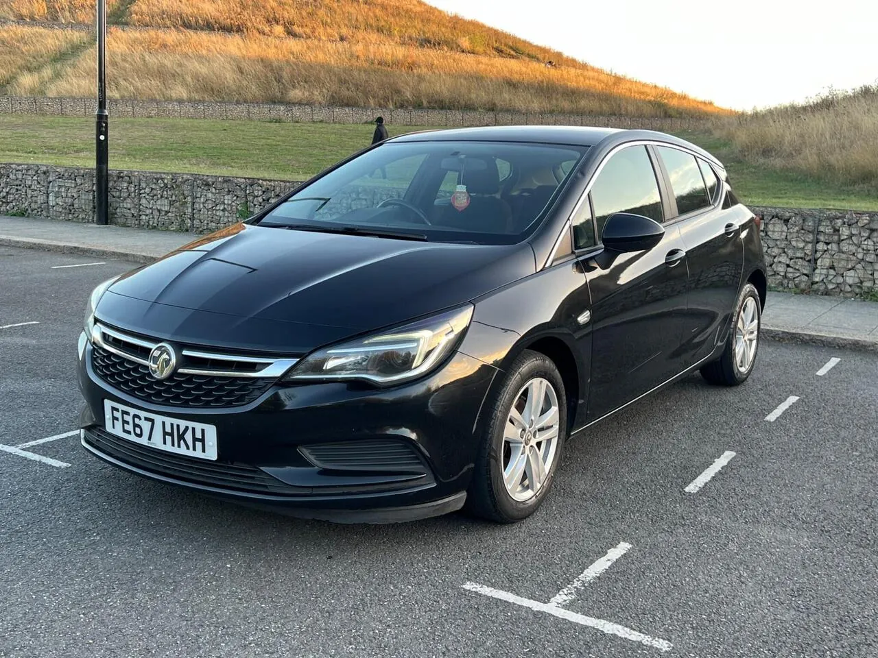 Vauxhall Astra 2017 photo 2