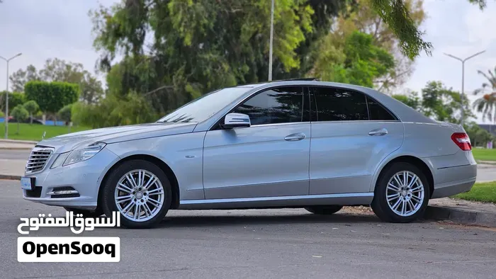 Mercedes-Benz E-Class 2013 photo 4