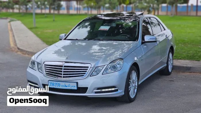 Mercedes-Benz E-Class 2013 photo 2