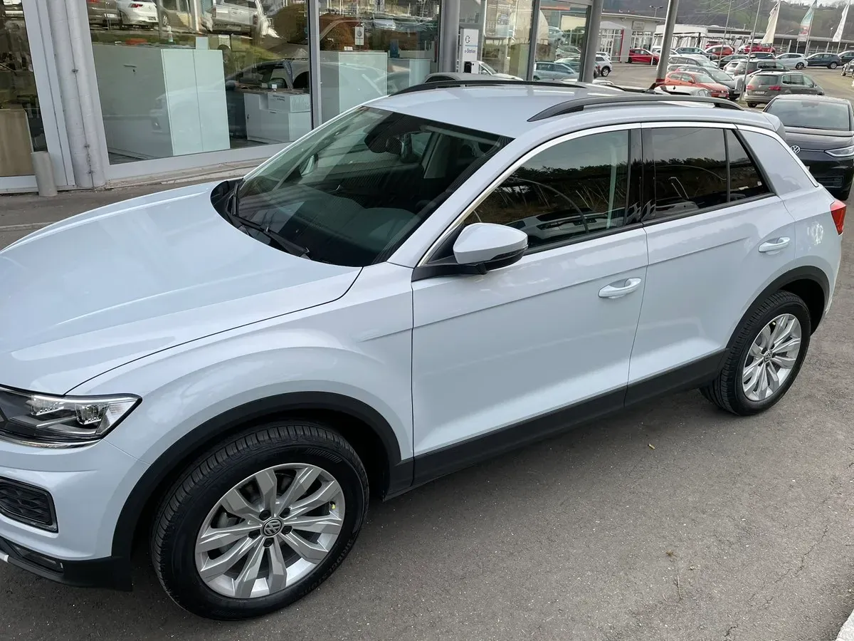 Volkswagen T-Roc 2020 photo 2