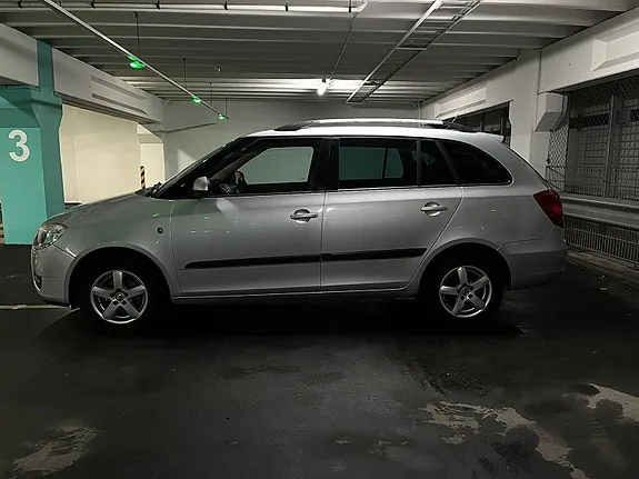 Skoda Fabia 2008 photo 4