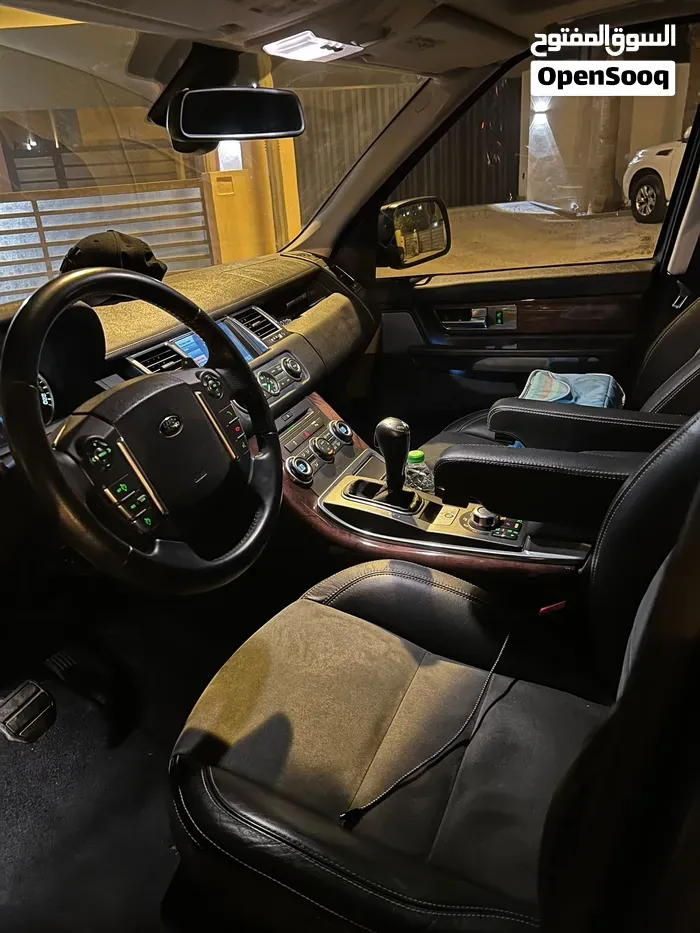 Land Rover Range Rover Sport 2010 photo 4