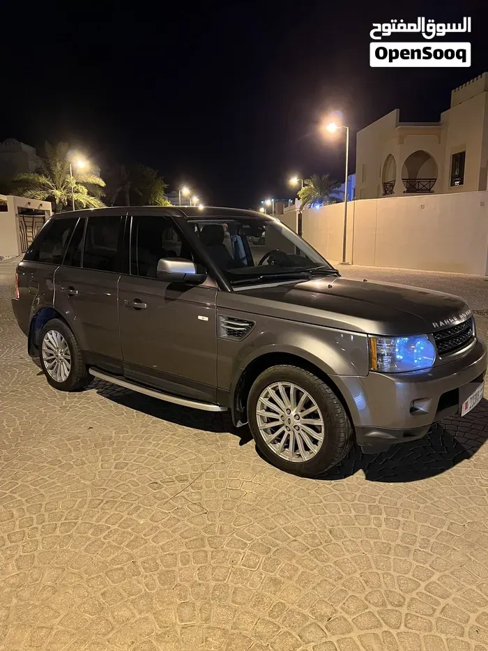 Land Rover Range Rover Sport 2010 photo 2
