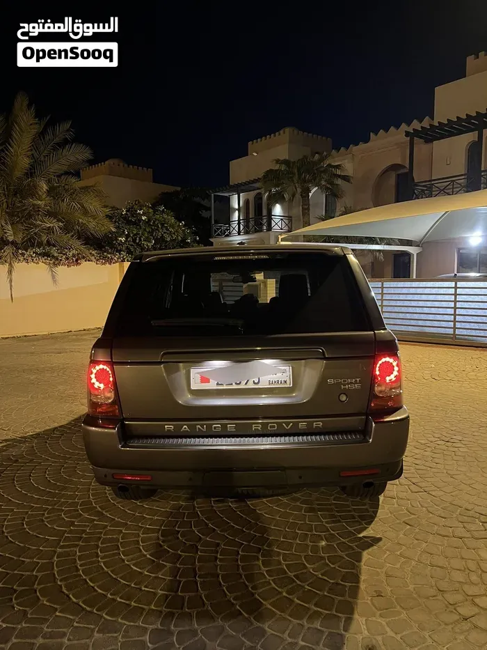 Land Rover Range Rover Sport 2010 photo 3