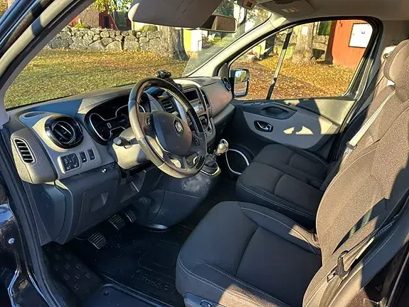 Renault Trafic 2017 photo 5
