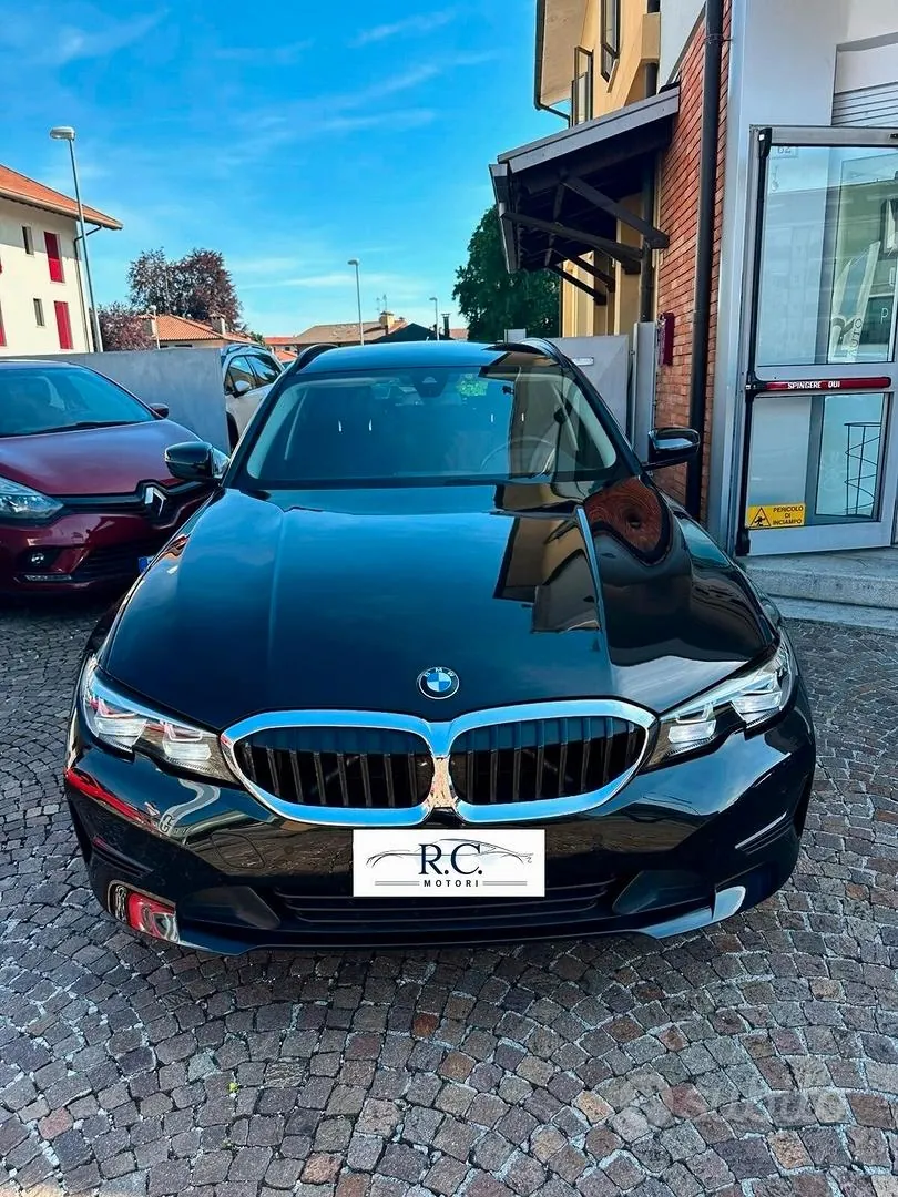 BMW 320D 2022 photo 3