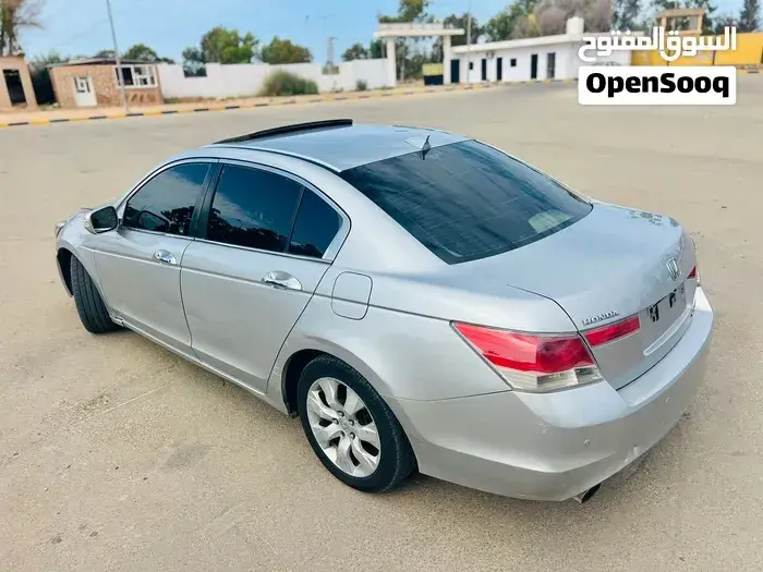 Honda Accord 2010 photo 4