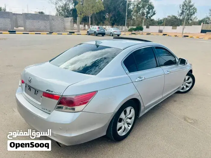 Honda Accord 2010 photo 3