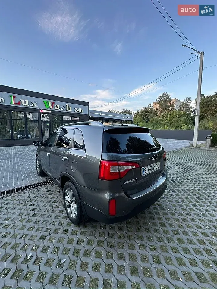 Kia Sorento 2013 photo 3