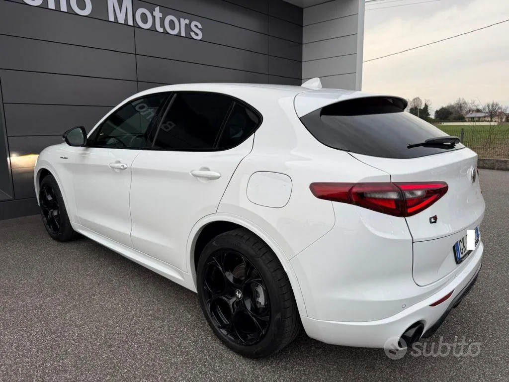 Alfa Romeo Stelvio 2022 photo 4