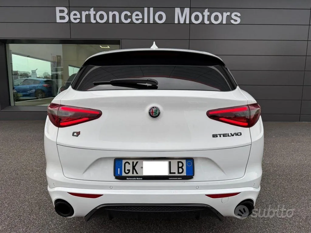 Alfa Romeo Stelvio 2022 photo 5