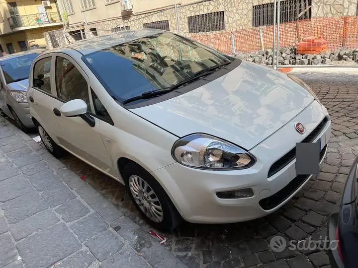 Fiat Punto 2016 photo 2