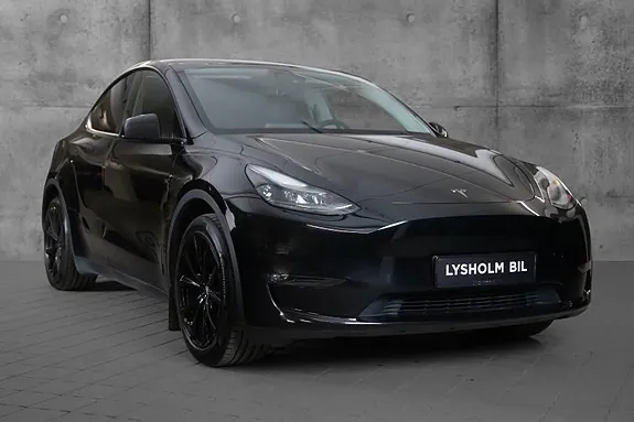 Tesla Model Y 2023 photo 4