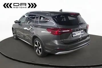 Ford Focus 2022 photo 3