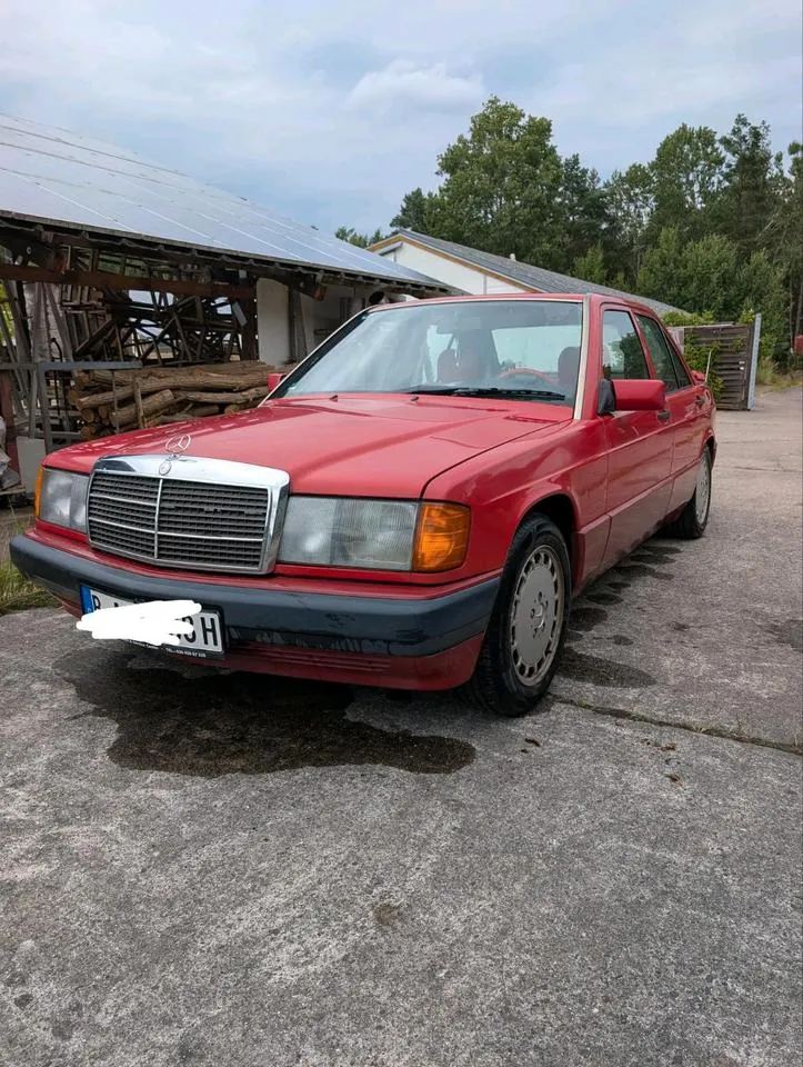 Mercedes-Benz 190 E