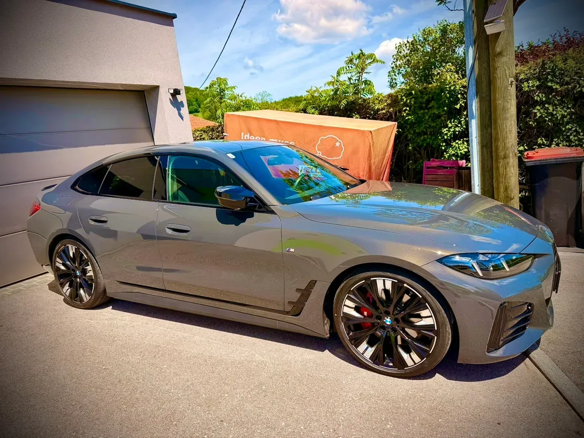 BMW I4 2025 photo 2