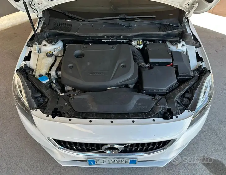 Volvo V40 2017 photo 4