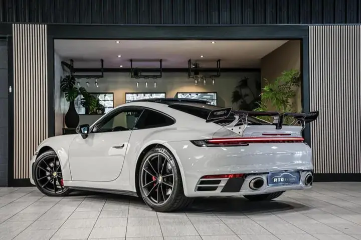 Porsche 911 2019 photo 3