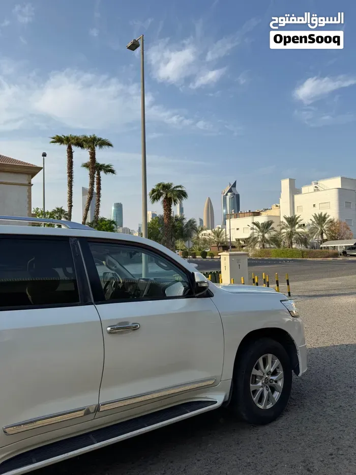 Toyota Land Cruiser 2016 photo 4