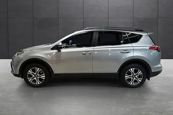 Toyota Rav4 2017 photo 2