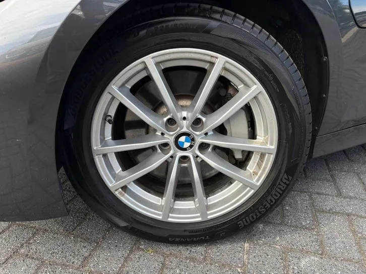 BMW 3-Serie 2020 photo 2