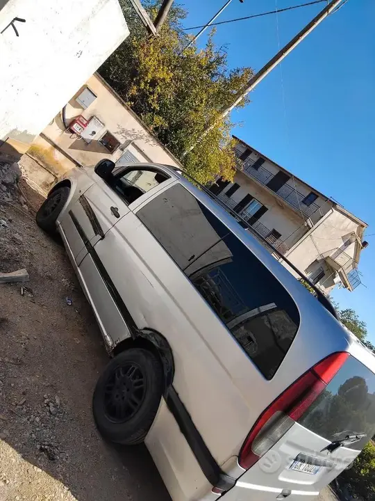 Mercedes-Benz Vito 2024 photo 2