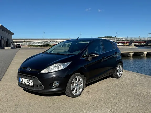 Ford Fiesta 2011 photo 3