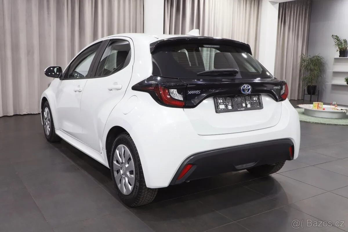 Toyota Yaris 2023 photo 4