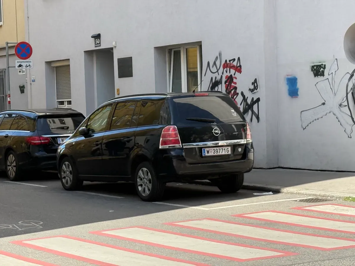 Opel Zafira 2006 photo 2