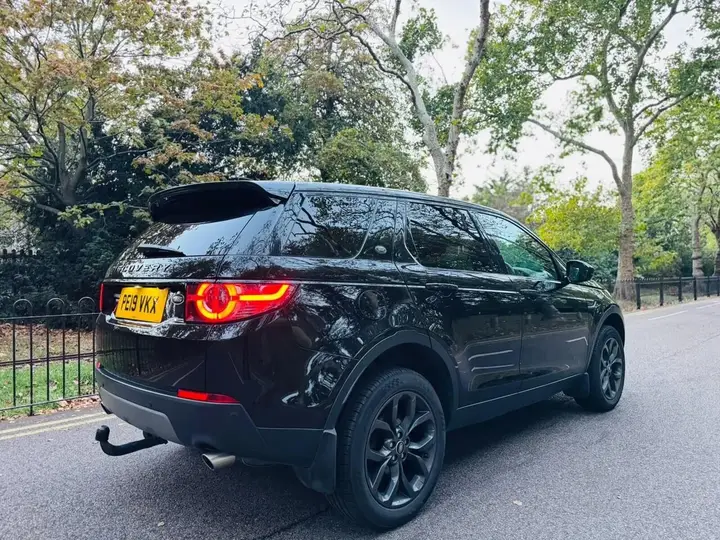 Land Rover Discovery Sport 2019 photo 5