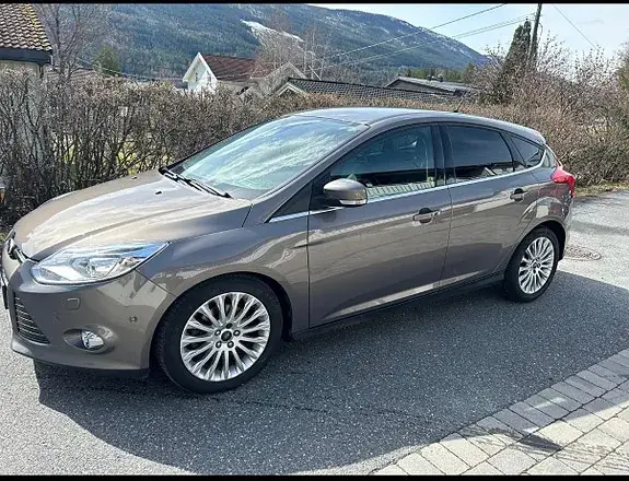 Ford Focus 2013 photo 3