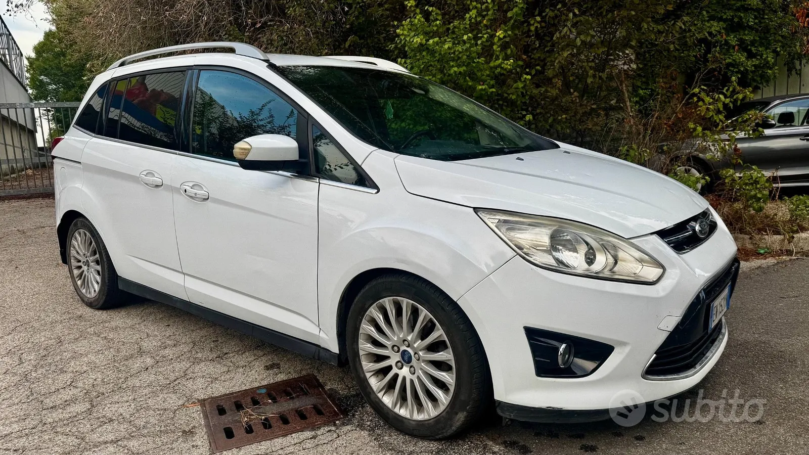 Ford C-Max 2013 photo 2