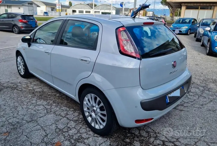 Fiat Punto Evo 2011 photo 4