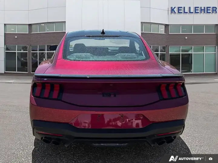Ford Mustang 2026 photo 4