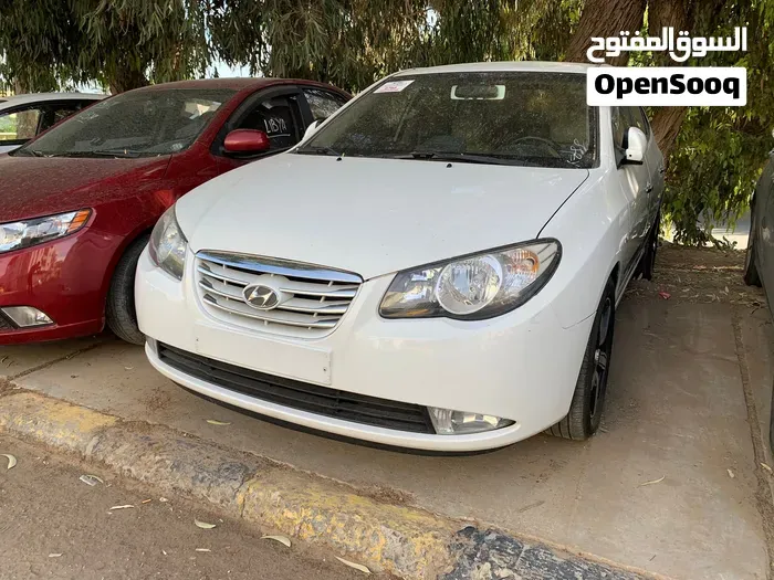 Hyundai Avante 2010 photo 3