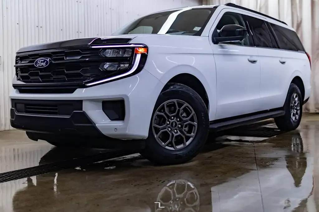 Ford Expedition 2025 photo 4