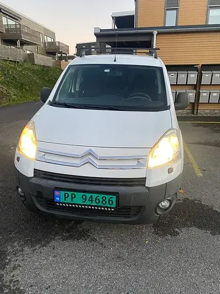 Citroen Berlingo 2011 photo 2