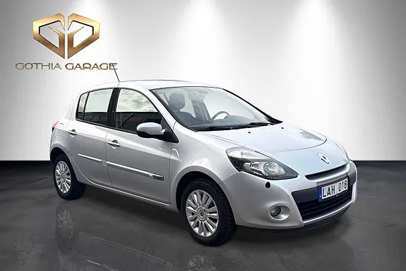 Renault Clio 2010 photo 2
