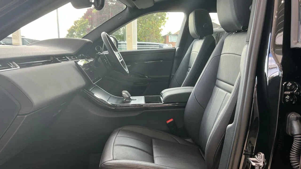 Land Rover Range Rover Evoque 2026 photo 3